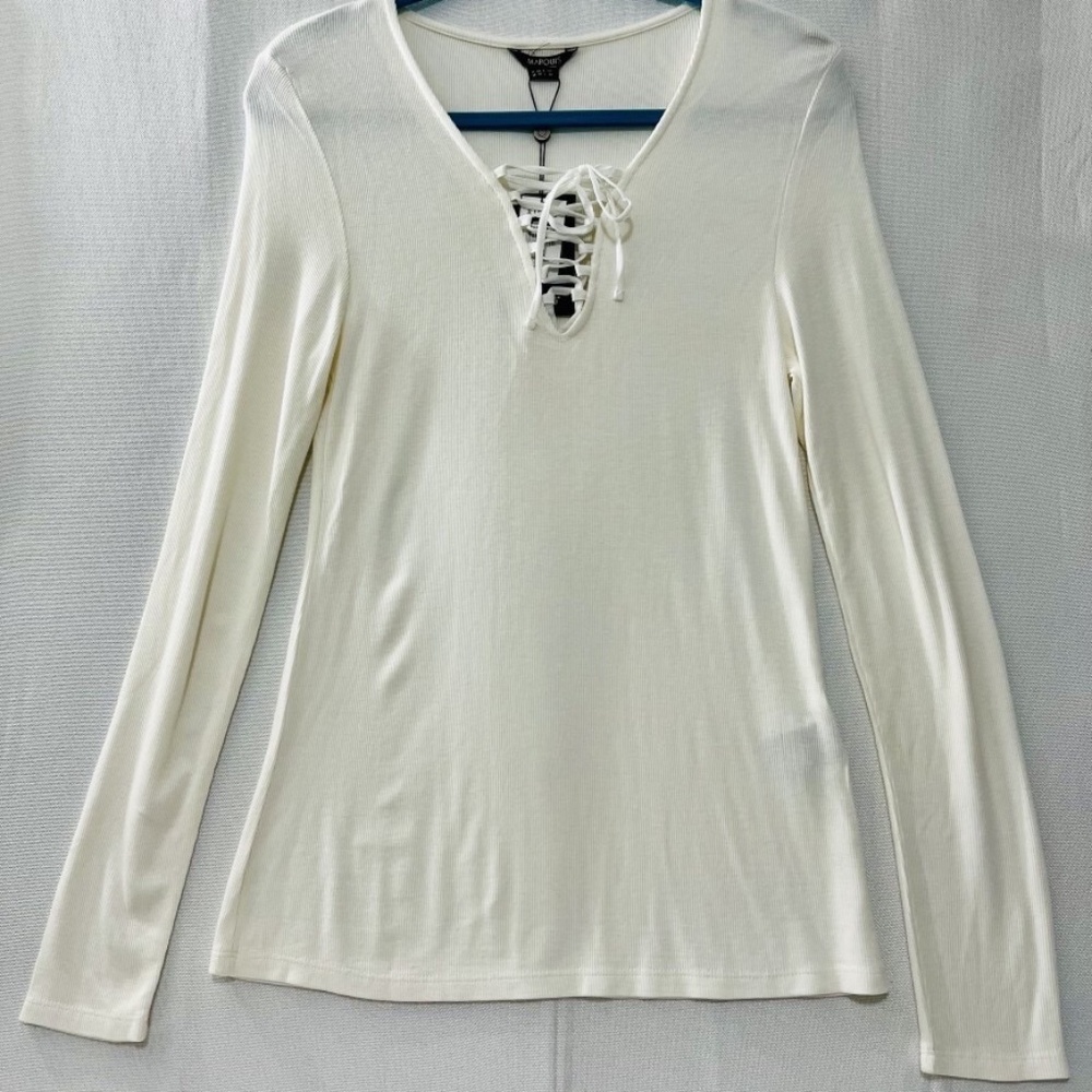 NWT Marquis Ripley Riana Color Folk Ecru color Size M long sleeve lace up front